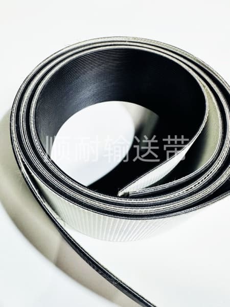 黑色细直条纹输送带|顺耐输送带机械行业定制款